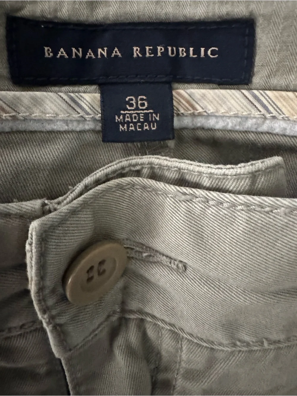 Banana Republic Cargo Shorts Mens 36 x 10in Brown  Flat Front High Rise Cotton